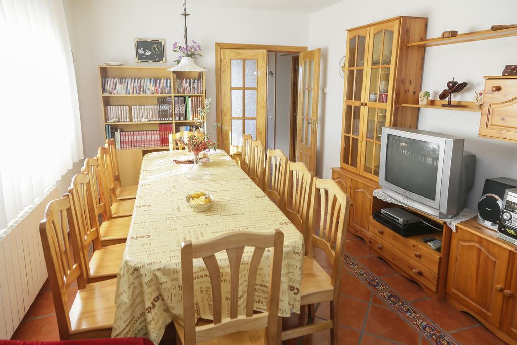 En Casa De Carlos Ortigosa del Monte 외부 사진