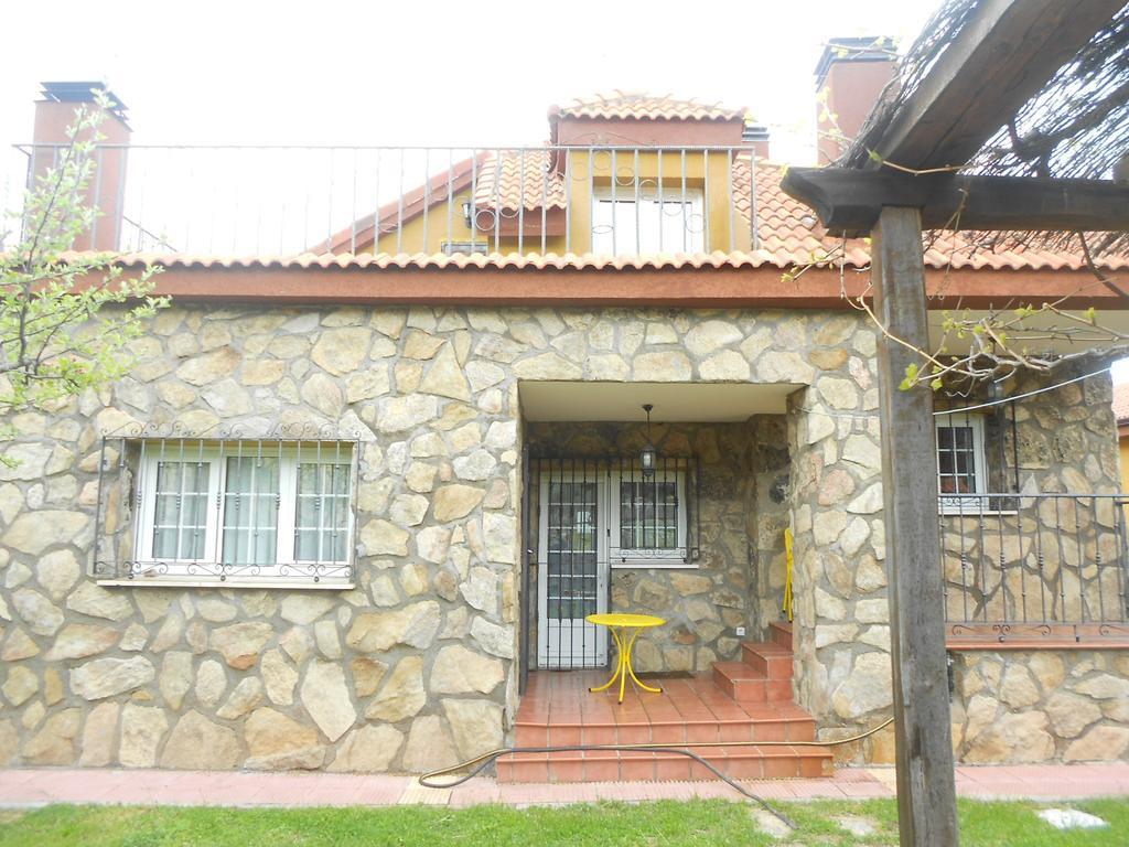 En Casa De Carlos Ortigosa del Monte 외부 사진